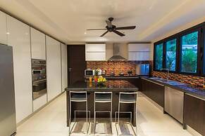 Hidden Pool Villa in Rawai