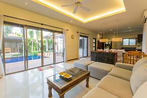 Emerald Pool Villa in Rawai