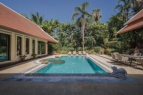 Solas Pool Villa in Nai Harn