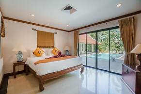 Solas Pool Villa in Nai Harn