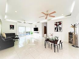 Jasmine Pool Villa in Nai Harn