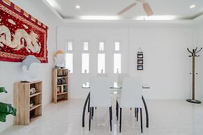 Jasmine Pool Villa in Nai Harn