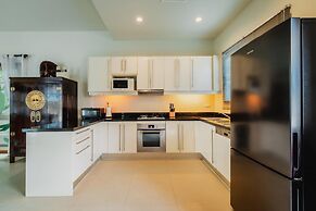 Ivory Pool Villa in Nai Harn