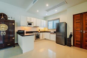 Ivory Pool Villa in Nai Harn