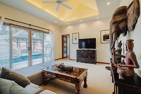 Ivory Pool Villa in Nai Harn