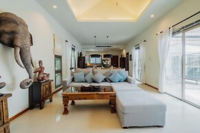 Ivory Pool Villa in Nai Harn