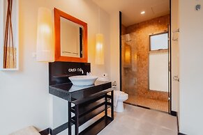 Ivory Pool Villa in Nai Harn