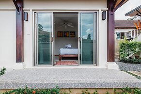 Ivory Pool Villa in Nai Harn