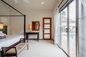 Ivory Pool Villa in Nai Harn