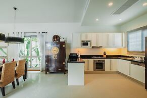 Ivory Pool Villa in Nai Harn