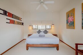 Ivory Pool Villa in Nai Harn