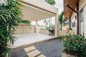 Ivory Pool Villa in Nai Harn