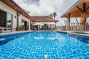 Ivory Pool Villa in Nai Harn
