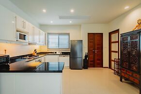 Ivory Pool Villa in Nai Harn