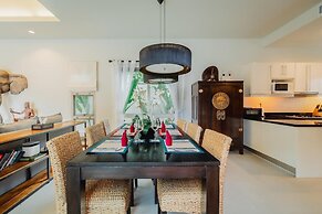 Ivory Pool Villa in Nai Harn