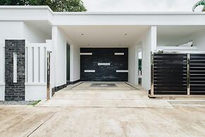 Zen Pool Villa in Rawai