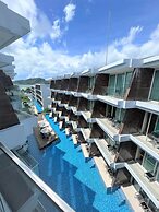 Maroon Studio at the Beachfront