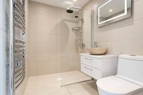 Richmond Place - Apartment in Private Mansion