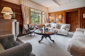 Richmond Place - Apartment in Private Mansion