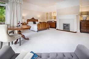 Richmond Place - Apartment in Private Mansion