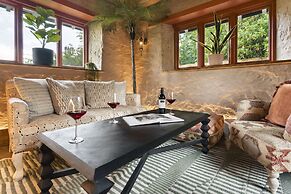 Richmond Place - Apartment in Private Mansion