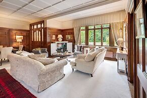 Richmond Place - Apartment in Private Mansion