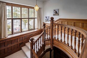 Richmond Place - Apartment in Private Mansion