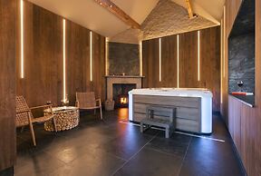 Richmond Place - Apartment in Private Mansion