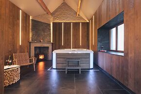 Richmond Place - Apartment in Private Mansion