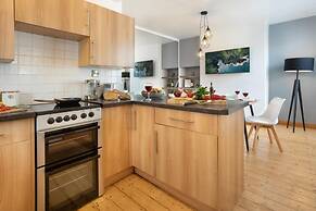 Ellerthwaite Place- 2 Bedroom House With Hot Tub