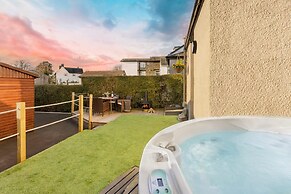 Ellerthwaite Place- 2 Bedroom House With Hot Tub