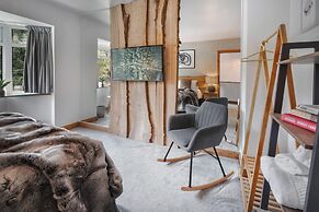 Ellerthwaite Place- 2 Bedroom House With Hot Tub