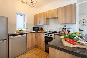 Ellerthwaite Place- 2 Bedroom House With Hot Tub