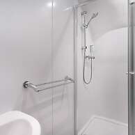 Windermere Central Hotel - Room 5