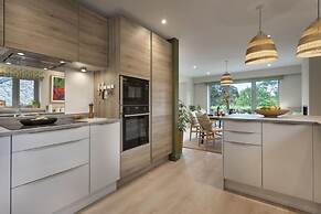 Barakat Lakes Escape