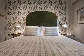 Barakat Lakes Escape