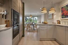 Barakat Lakes Escape