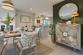 Barakat Lakes Escape