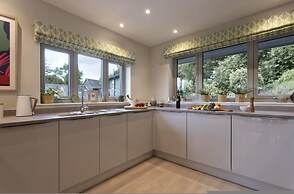 Barakat Lakes Escape