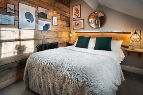 Windermere Central Hotel - Room 4