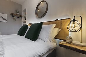 Windermere Central Hotel - Room 6