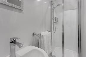 Windermere Central Hotel - Room 6