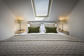 Rohan Rise - Lake District Escape for Two