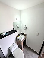 R06 Habitación Equipada STV WIFI Parking