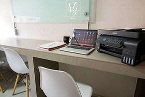 R06 Habitación Equipada STV WIFI Parking