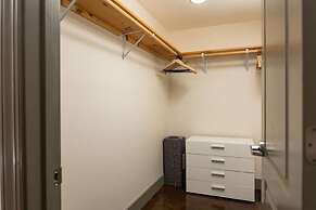 Historic 1 BR apt With Exposed Brick Loft Downtown