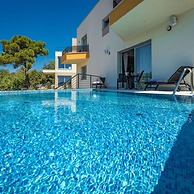 Villa Lavanda - Seaside Luxury Villa for 8 Guests