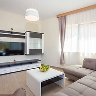 Villa Lavanda - Seaside Luxury Villa for 8 Guests