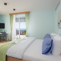 Villa Lavanda - Seaside Luxury Villa for 8 Guests
