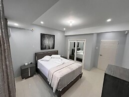 Jacuzzi Loft and Pool Glencoe Townhome